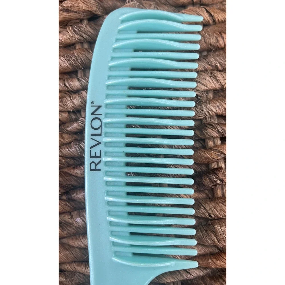 VINTAGE REVLON 2‎ Piece COMB SET Mint Green 1990's Excellent Condition Clean